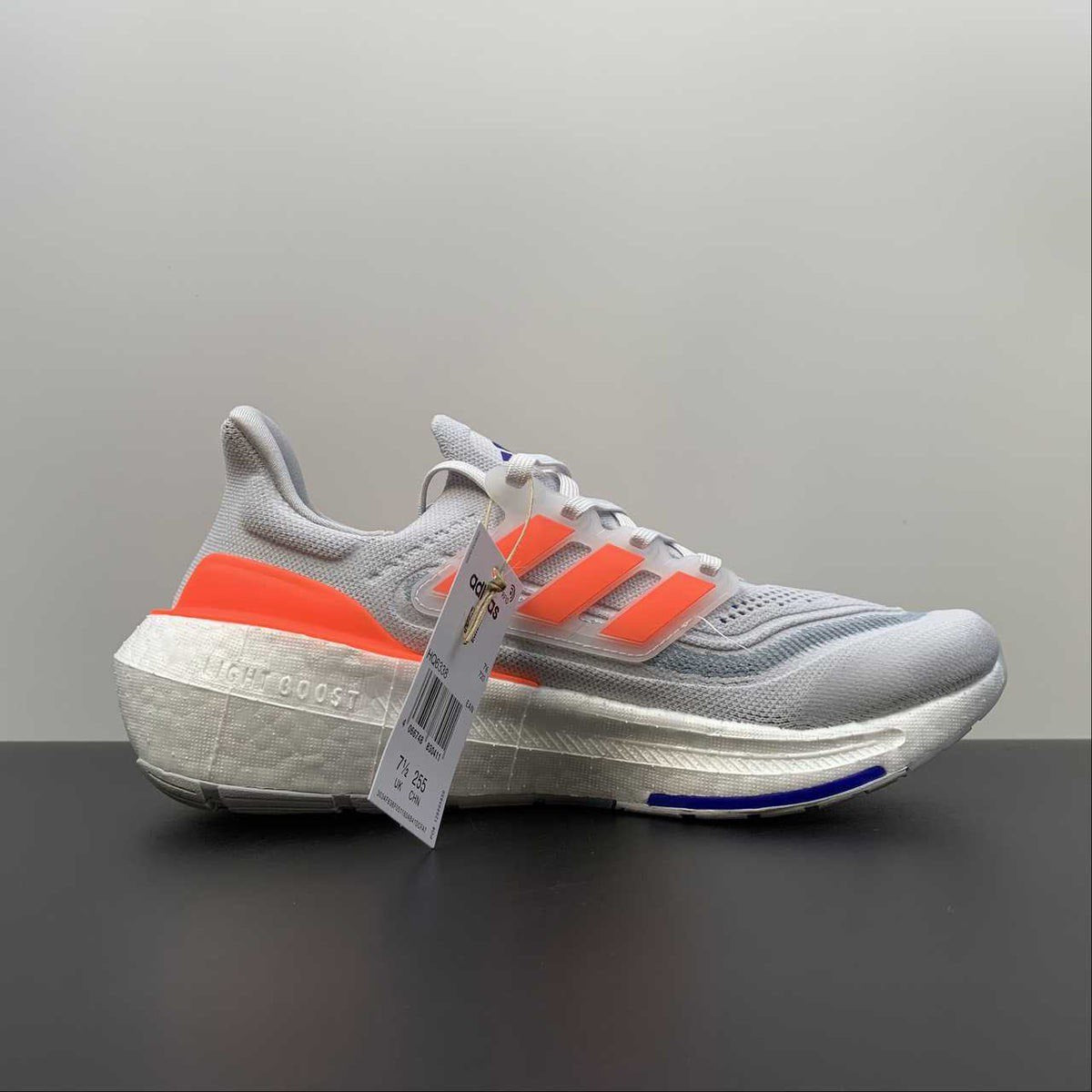 Ultraboost Light 23 Cinza com Laranja