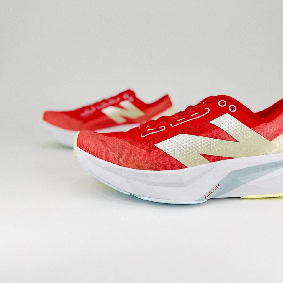 FuelCell Rebel V4 - Red/Gold