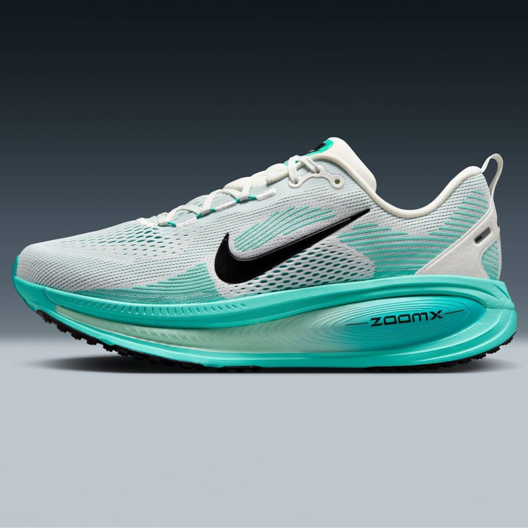 Vomero 18 - White/Dusty Cactus