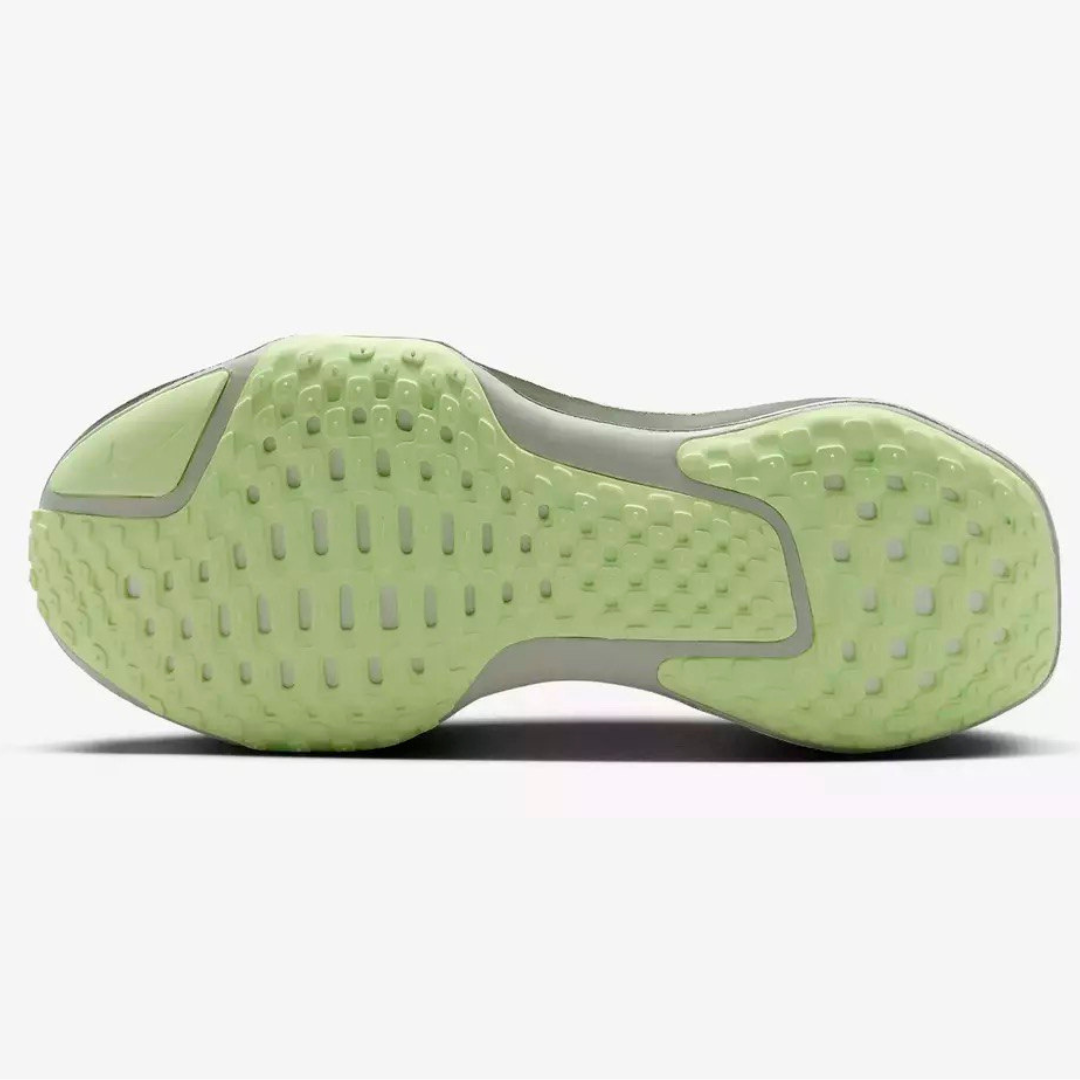 Invincible Run 3 Premium - Light Bone/Barely Volt