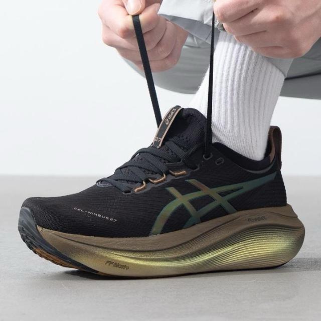 Gel - Nimbus 27 Platinum - Preto/Dourado