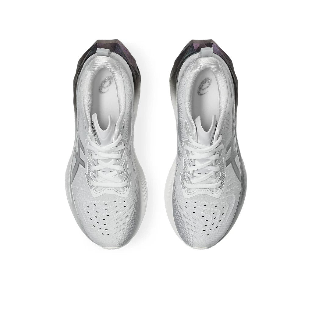 NovaBlast™ 4 White Black