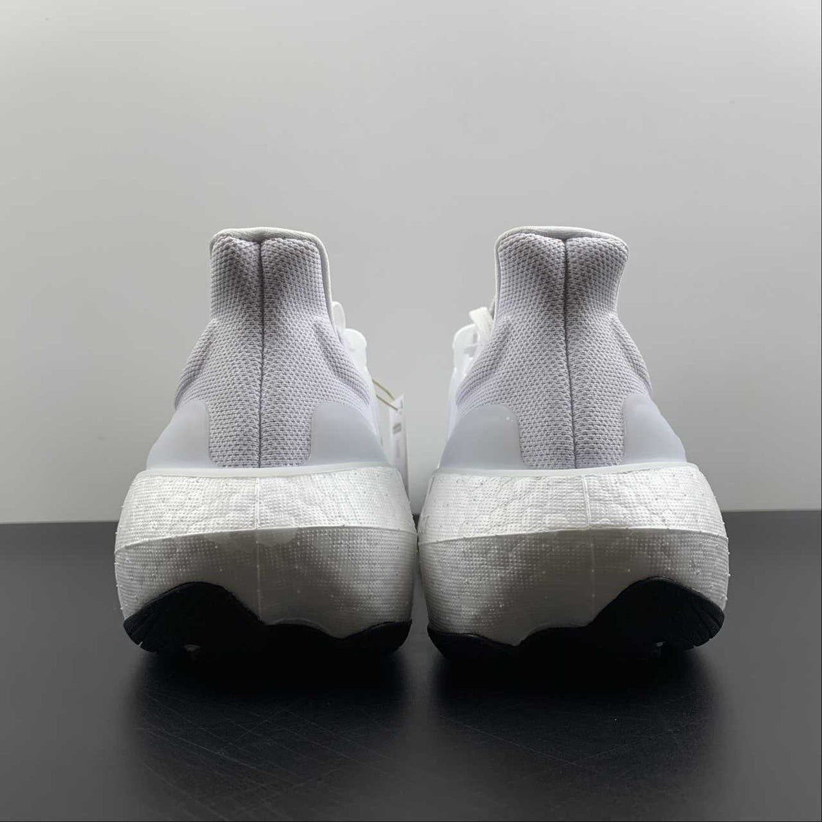 Ultraboost Light 23 Branco