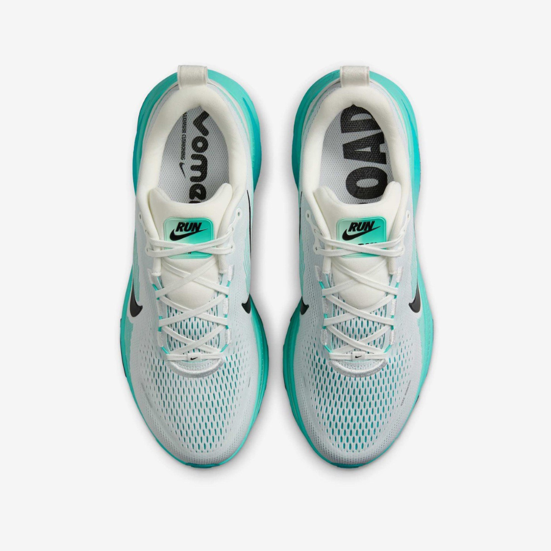 Vomero 18 - White/Dusty Cactus