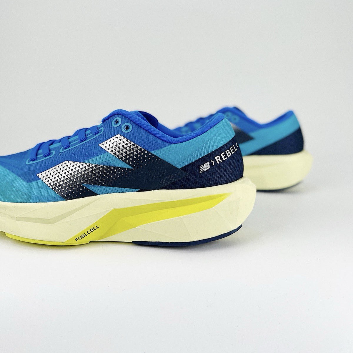 FuelCell Rebel V4 - Azul-Collor