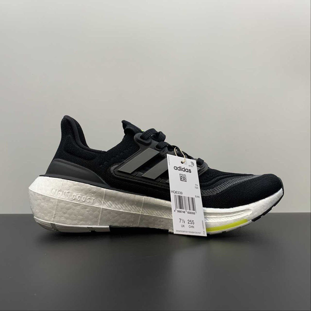 Ultraboost Light 23 Preto com Verde