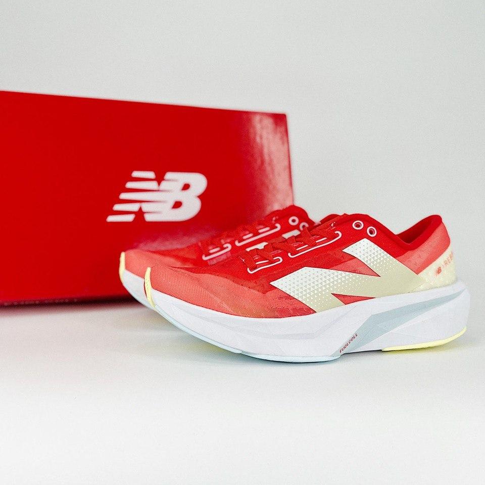 FuelCell Rebel V4 - Red/Gold
