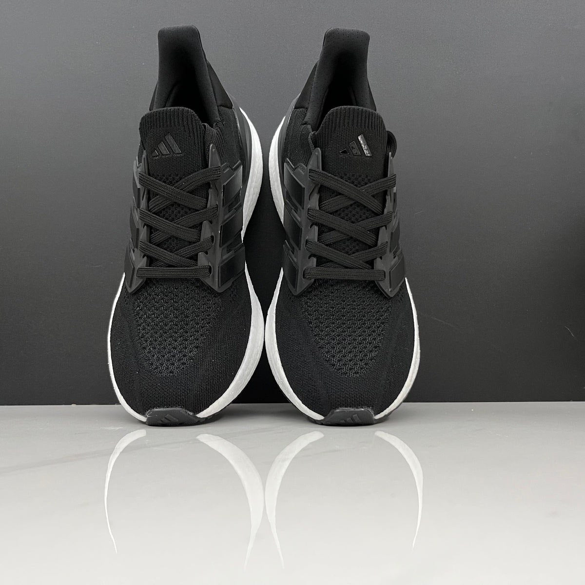 Ultraboost 5 Preto Branco