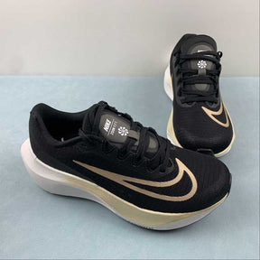 Zoom Fly 5 Preto Ouro