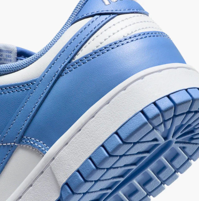 Dunk Low UNC
