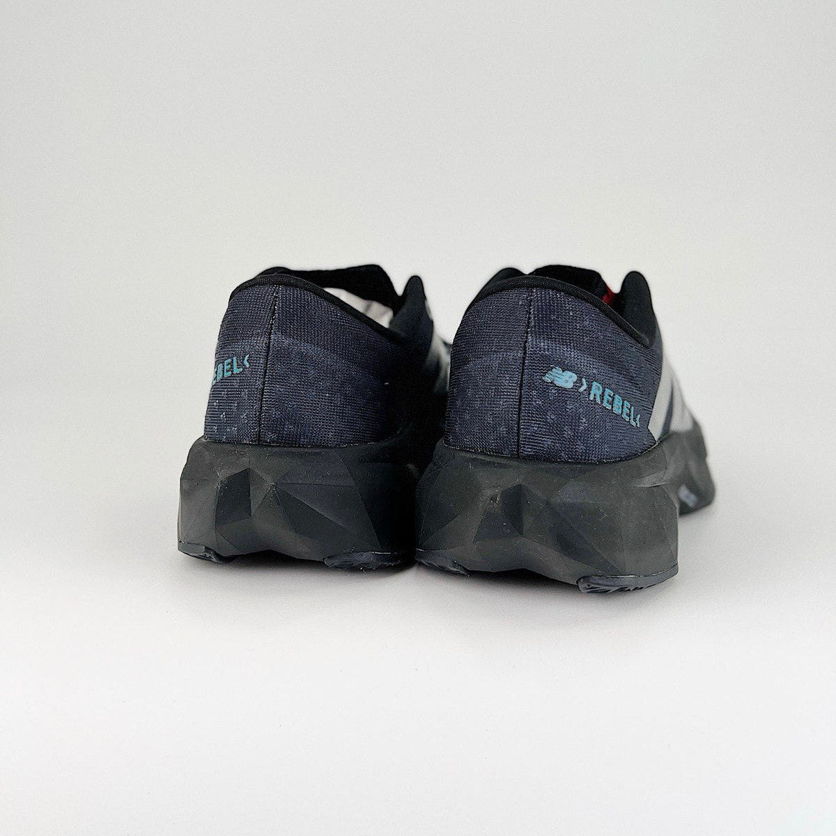 FuelCell Rebel V4 - Balck/Preto