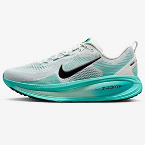 Vomero 18 - White/Dusty Cactus