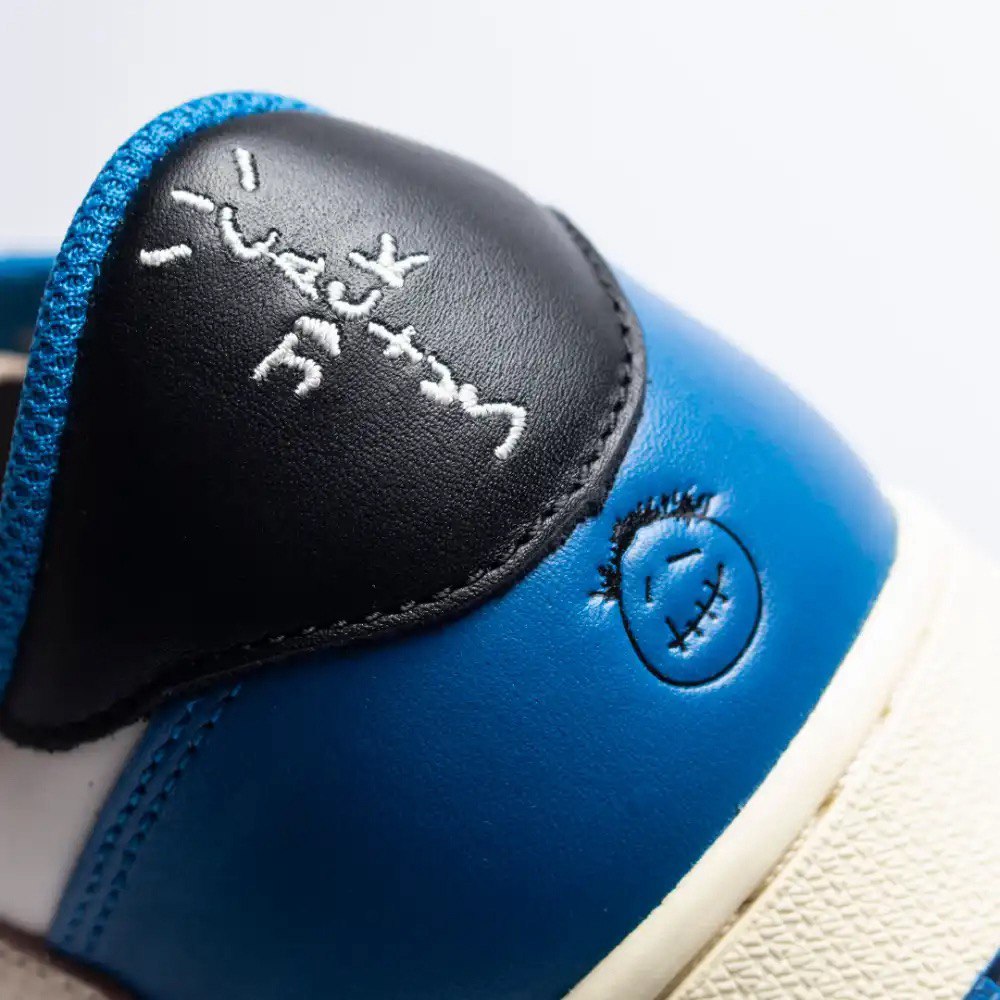 Air Jordan 1 Low Fragment x Travis Scott