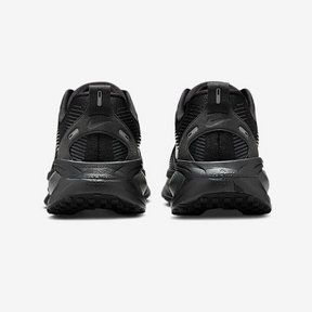 Vomero 18 - Preto