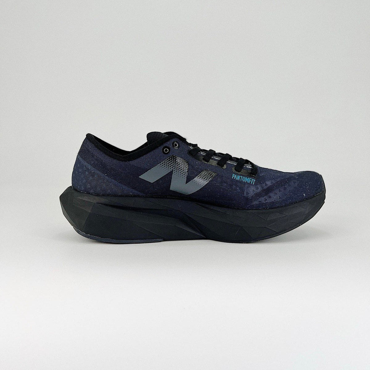 FuelCell Rebel V4 - Balck/Preto
