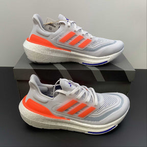 Ultraboost Light 23 Cinza com Laranja