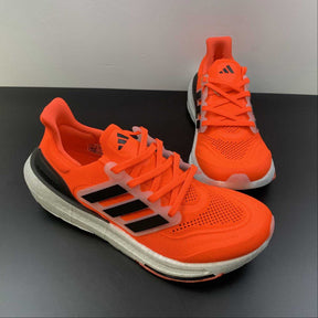 Ultraboost Light 23 Vermelho com Preto