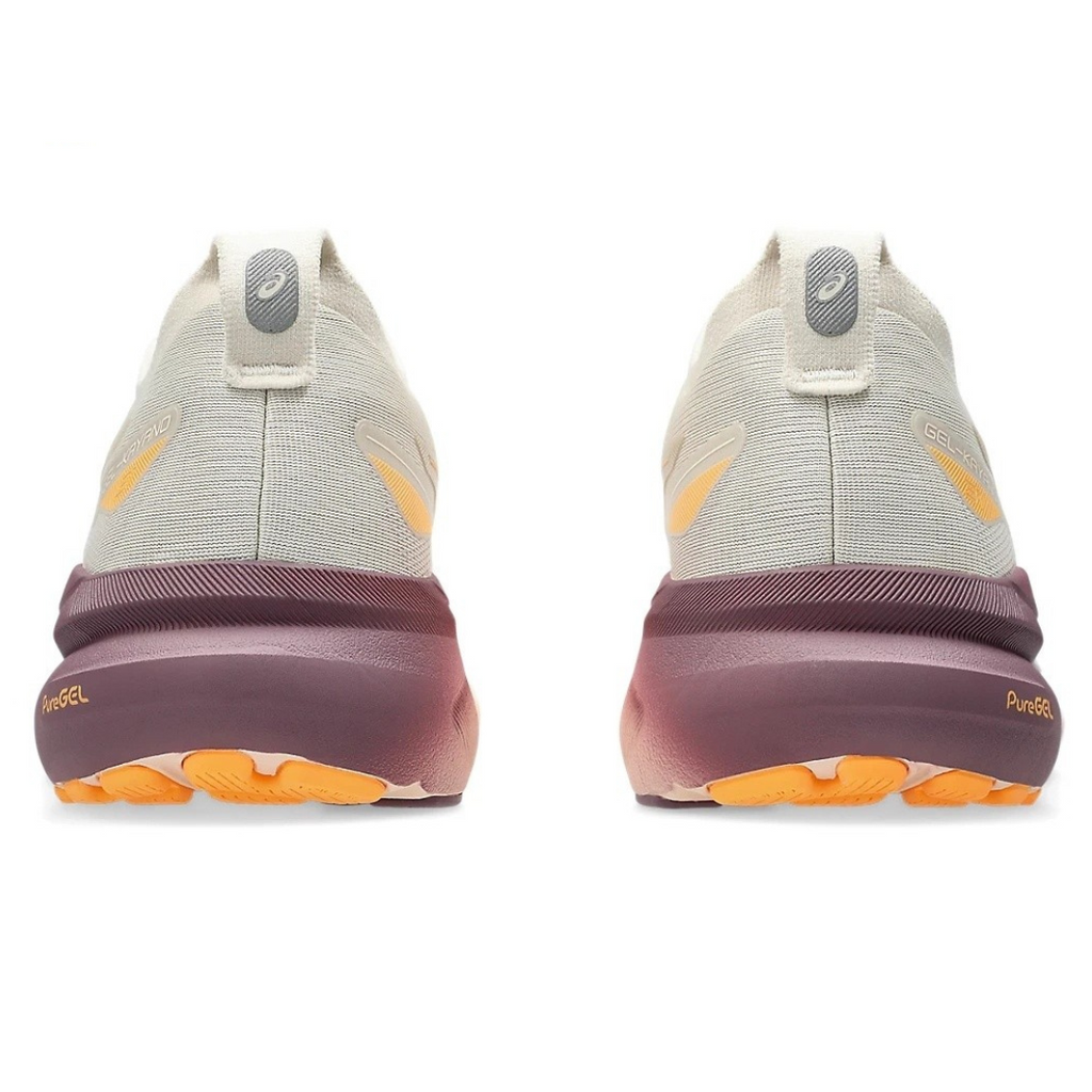 Gel-Kayano 31 Bege com Laranja e Vermelho