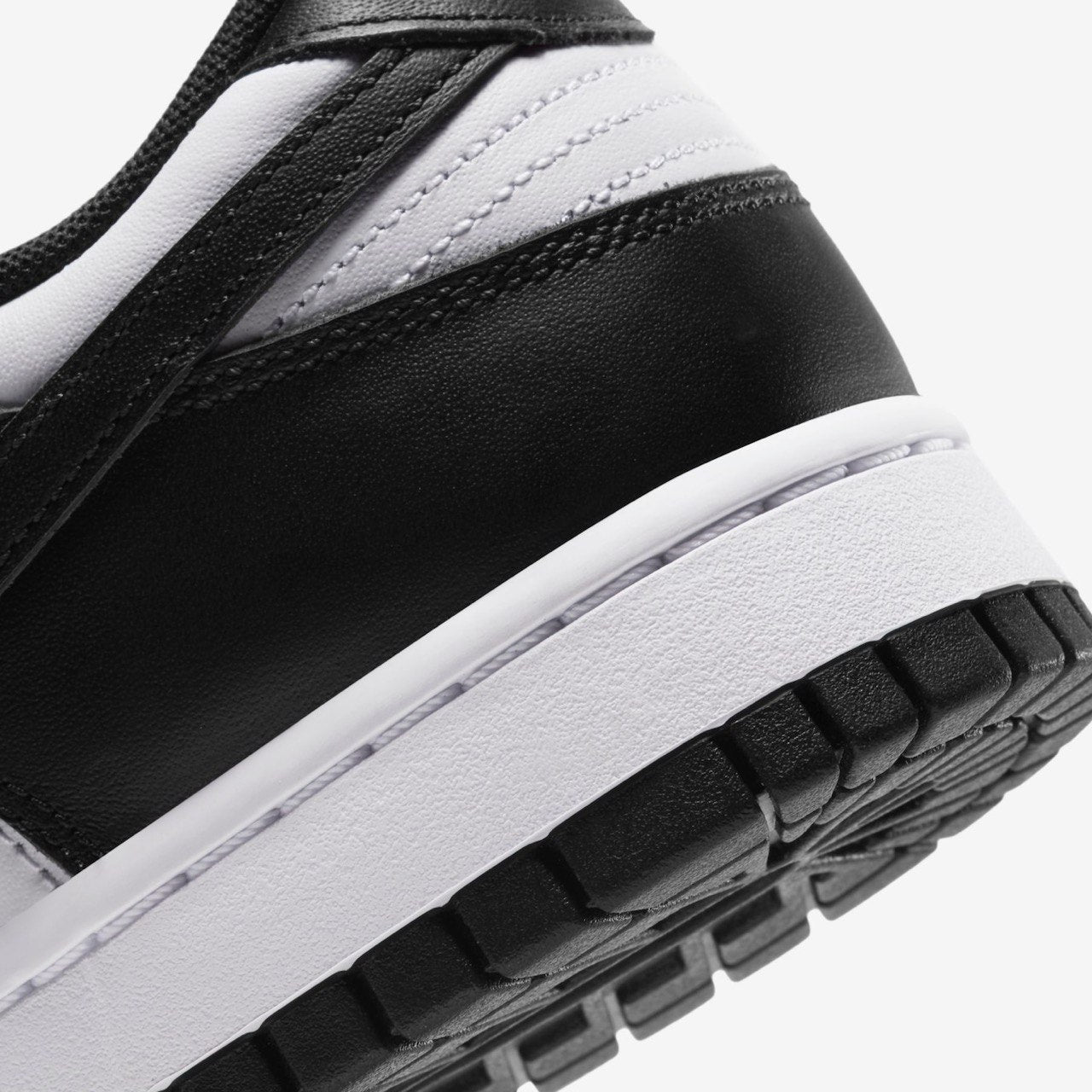 Dunk Low Retro Black White
